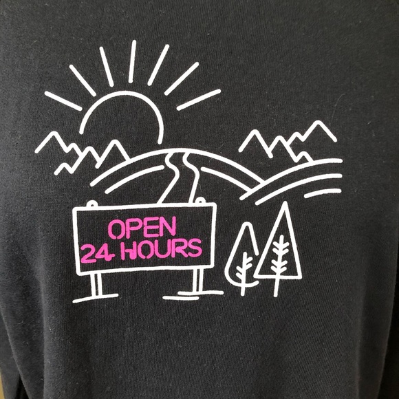 3 / $25 MINT GREEN navy crewneck size women’s med - Picture 2 of 5